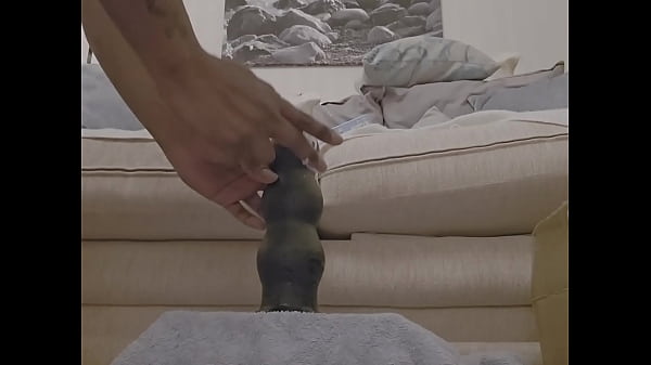 Fucking the Big Butt plug while I STRETCHES ME! 