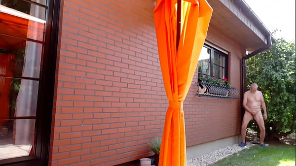 Naked gay is wanking 402 