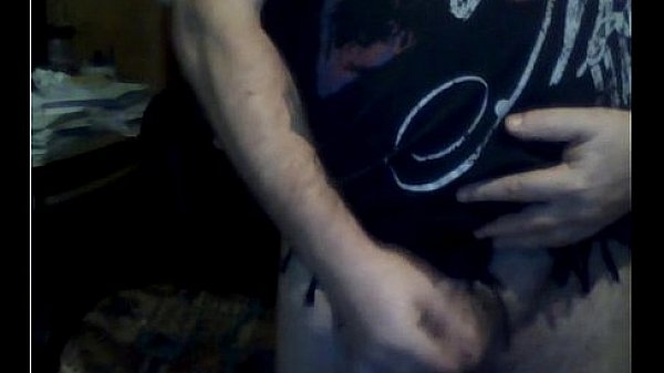 Oliviers Dihars se masturbe