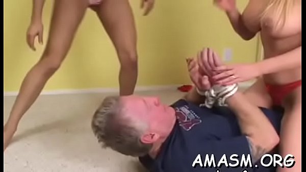 Dilettante femdom porn at home