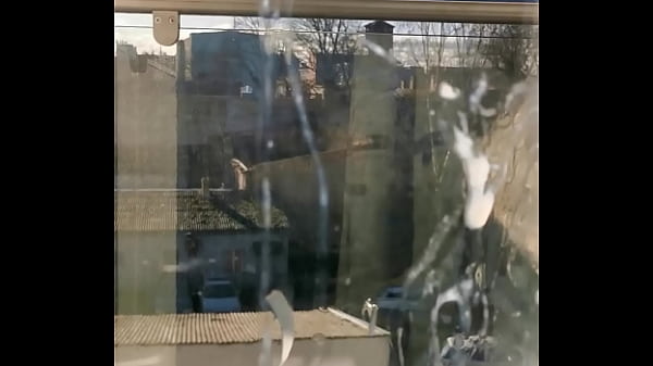 love to cum and get horny on public places or for my neighbours and cum that creamy big load all over my window  