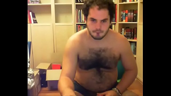 Peludo gostoso, batendo punheta 