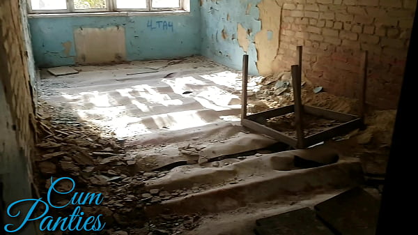 Сталкеры в Чернобыльской зоне любят кончать в трусики