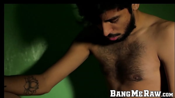 Muscled jock cock sucked before raw sex 