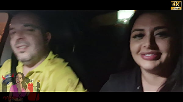 Novinha fodendo no carro!