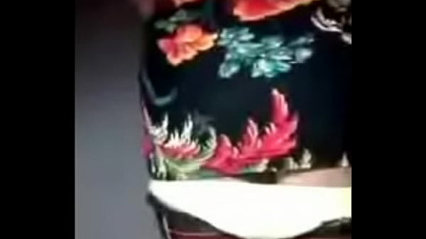 Leandra ramos pasiva baj&aacute;ndole calzon 