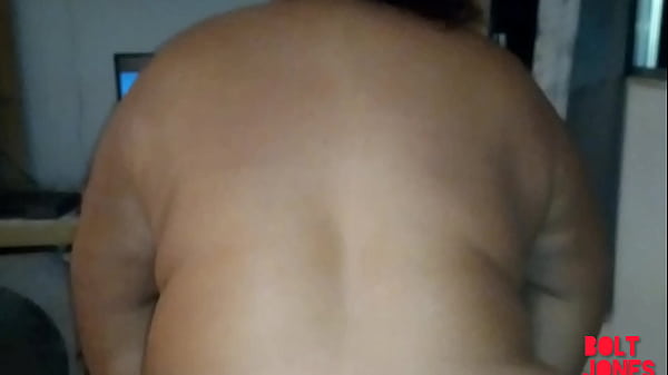 ator atendendo uma cliente PHD em coroas,atendo mulheres e casais. 