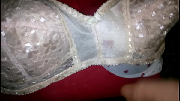cum bra crossdress 