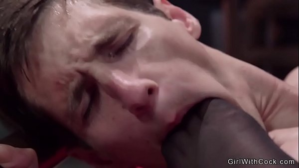 Big dick shemale makes male slave rimming then fucking her feet 