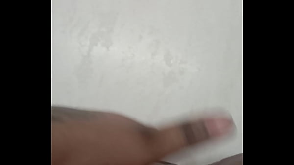 Queen chubby doing things to turn men horny  