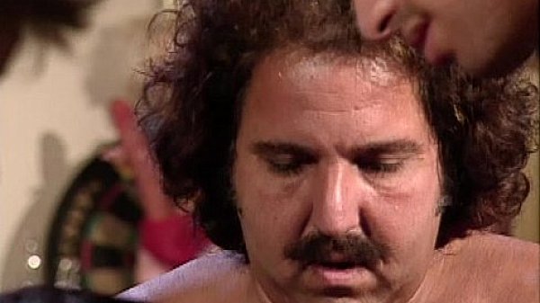 Metro - Striagt As - scene 4 - extract 1