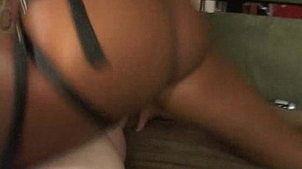 JAVCEN.COM Black.Girls.Need.White.Pussy.Too CD2 01