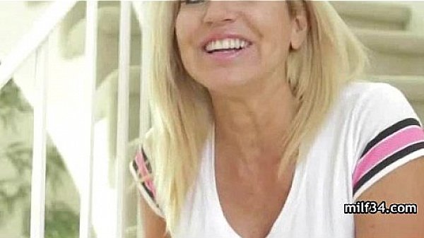 Hot Cougar Fuck Handsome guy