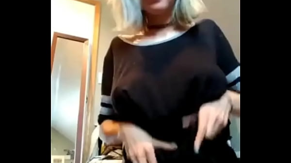 Brand new showing her breasts