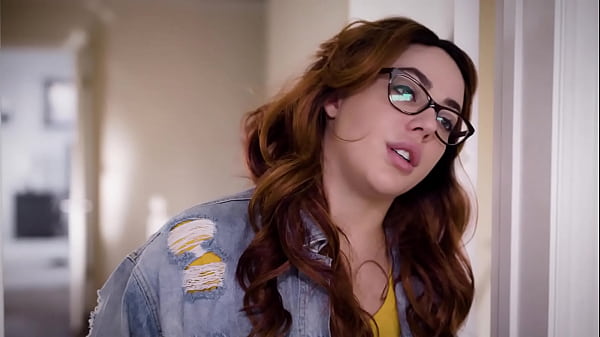 Crush Eats My Pussy!