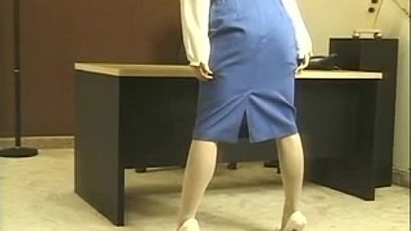 .com 1208879 Asian slut takes off her clothes and spreads open her hairy cunt and ass