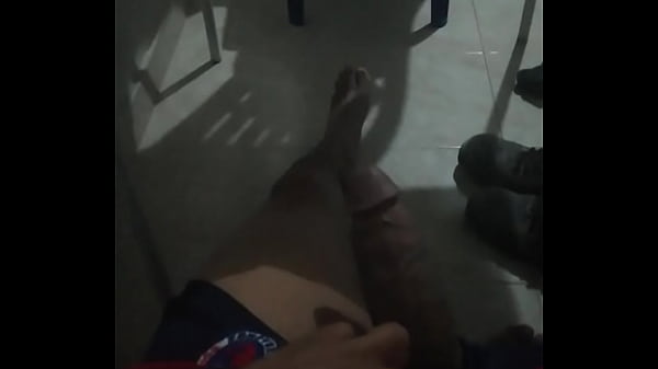 Un saludo de mi. Polla. Que se va levantando