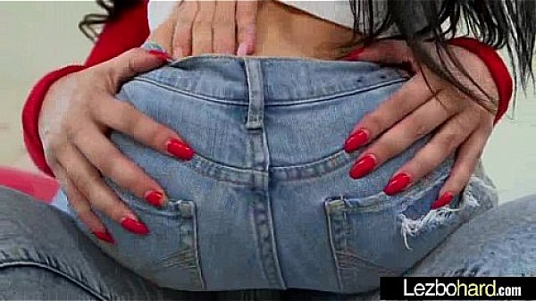 Amateur Lez Teen Girls (Cyrstal Rae & Kacey Quinn) Kiss Lick And Play In Sex Tape clip-08