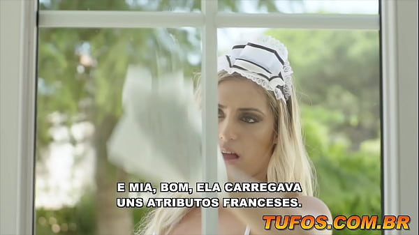 A gostosa Mia Linz &eacute; uma baita gostosa que vai fazer dupla penetra&ccedil;&atilde;o em hor&aacute;rio de trabalho!  