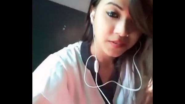 Hot girl live cam show