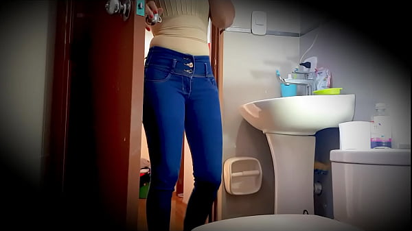 c&aacute;mara escondida ninfomana hermanastra argentina 