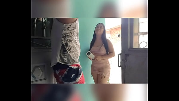 Sexymami46 da su culo a su vecino a cambio de la clave de Internet  