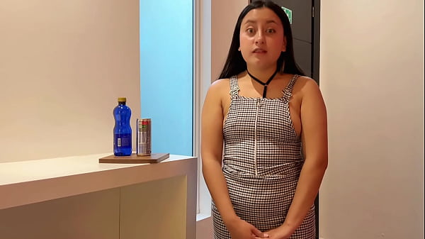 La mesera del motel era una verdadera puta, me corr&iacute; en su co&ntilde;o.