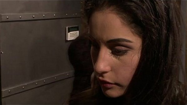 Lezdom mistress discipling her sub