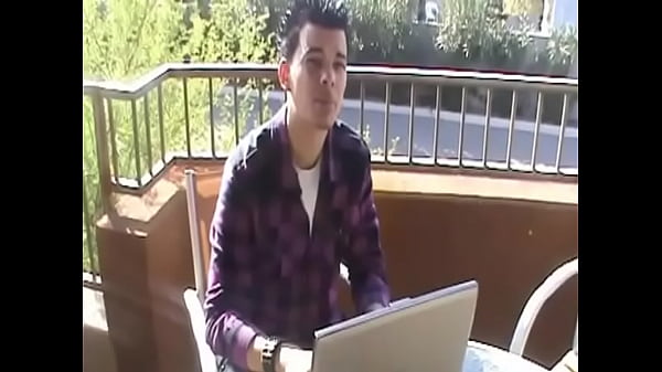 Alluring young charmers nick angels and tyler berke kitchen fuck 