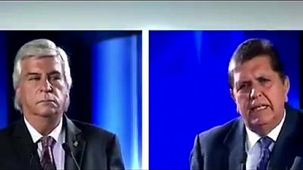 Popy Olivera le dice sus verrdades a Alan Garc&iacute;a en el Debate Presidencial 2016