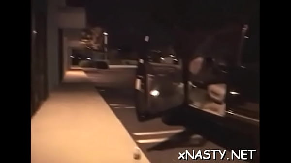 Alluring honey in oral sex action