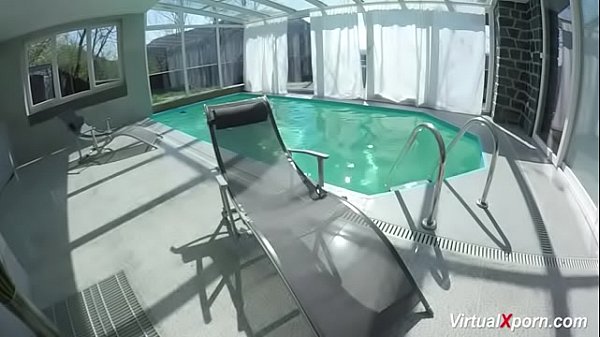 sexy big ass milf in the pool