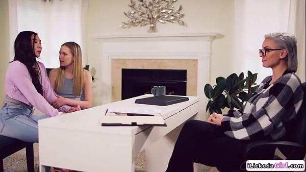 Big tits milf advising anal sex therapy to a lesbian couple.She leads the 3some,fingers n licks the petite asians as while the other is facesitting  