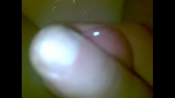 moi entrain de me masturb&eacute; ;)