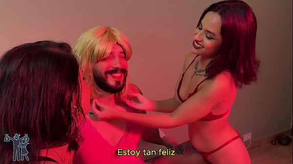 Rompiendo el culo del profesor que quer&iacute;a disfrazarse de mujer