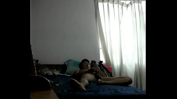 Mi chacal me folla rico en su cuarto  