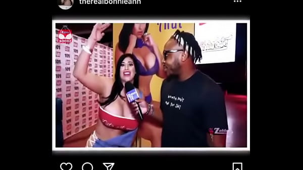 Sexy Talk  Interview at Exxxotica Expo  