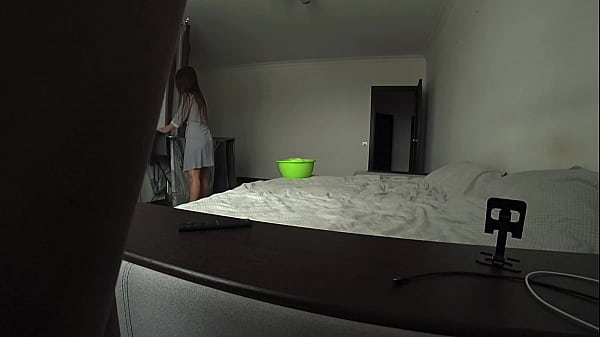 Жену Трахнул Друг Семьи, Пока Ее Муж На Работе. Настоящее домашнее видео 