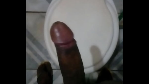 Punheta gostosa em casa