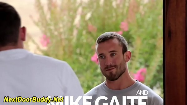 Buff athlete spunk soaked