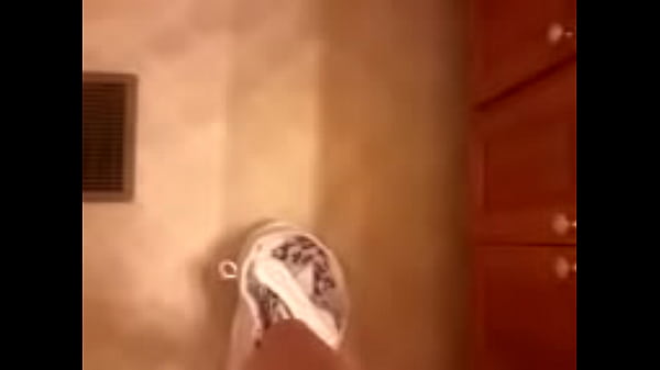 Quick fingering in bathroom