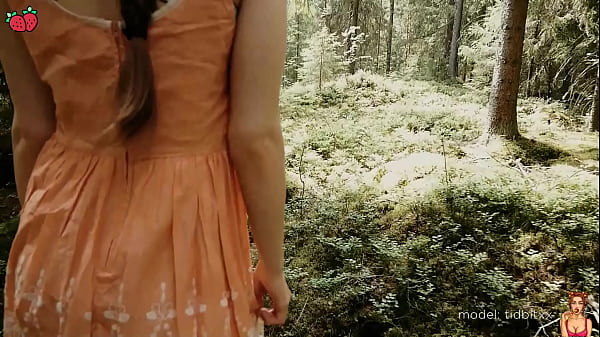 Public Fuck in the Forest with Amateur Teenager MV 