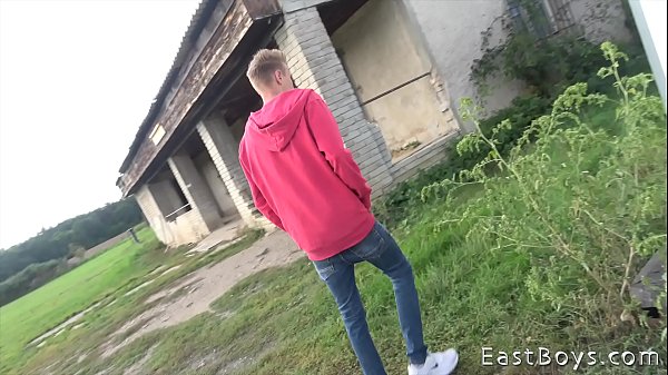 Ricky Massey, tall athletic dude who likes outdoors, took us for a little ride to a private place