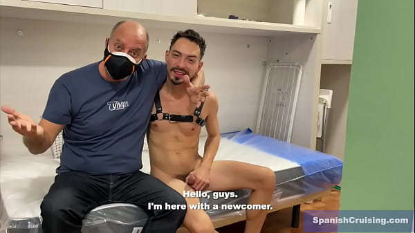 Papi Chris Follando a pelo a Joven