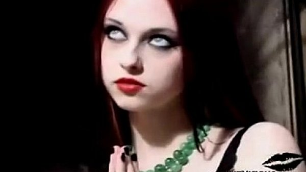 Liz Vicious with awsome masturbation fun