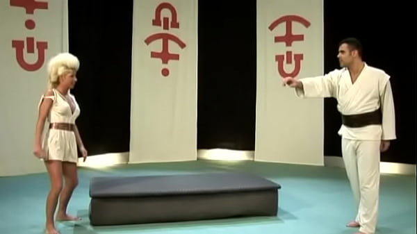 Sandra Parker Gives Man a Titty Fuck along with a Blowjob and a Toy DP