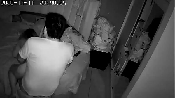 Cogiendo rico en nuestra Cama Redonda  