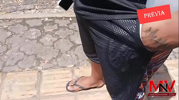 negro latino gordo parrudo comedor bebedor de leite de pica