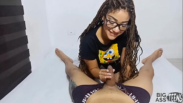 Dame toda tu leche en mi co&ntilde;o pervertido tio perf&oacute;rame mi culo con tu verga grande