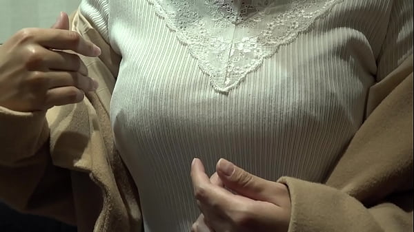 SMのAVを観てオナニーしているというさゆきさん34歳。現在、結婚して４年目の夫はいるが、性癖は内緒である。「夫が想像もできないような自分の姿に憧れがあります」「男の人に思いっきりお尻を叩かれて、首を絞められ、チンポを奥にぶち込まれたい」初めての緊縛調教でドスケベになっていくさゆきさん。  